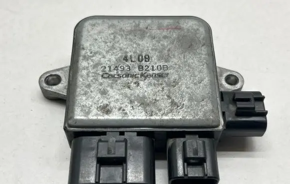 Coolant fan relay