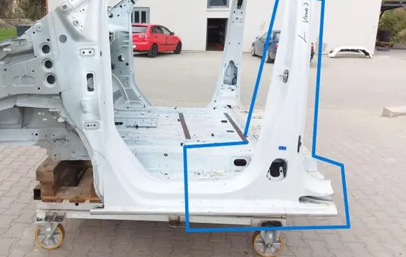 Opel Vivaro Pillar (middle)