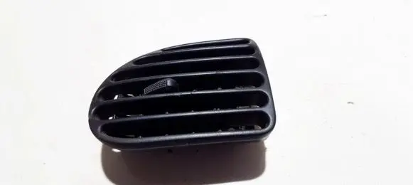 Peugeot 206 Dash center air vent grill
