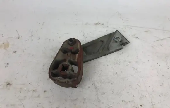 Muffler mount bracket/holder