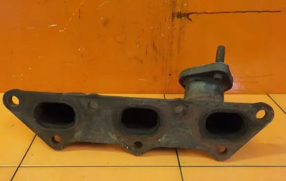 Mitsubishi Pajero Exhaust manifold 1MB85