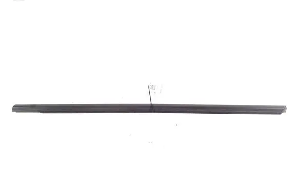 KIA Soul Front door glass trim molding 82210K0000