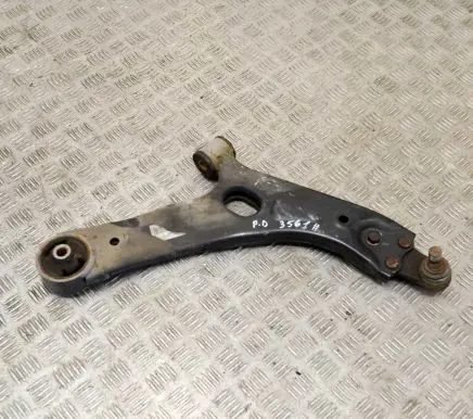 Hyundai ix35 Front lower control arm/wishbone