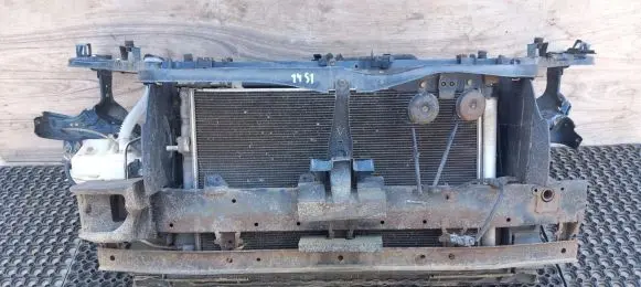 Toyota RAV 4 (XA40) Radiator support slam panel