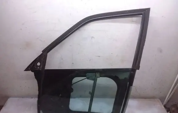 Audi 100 200 5000 C3 Front door window/glass frame 