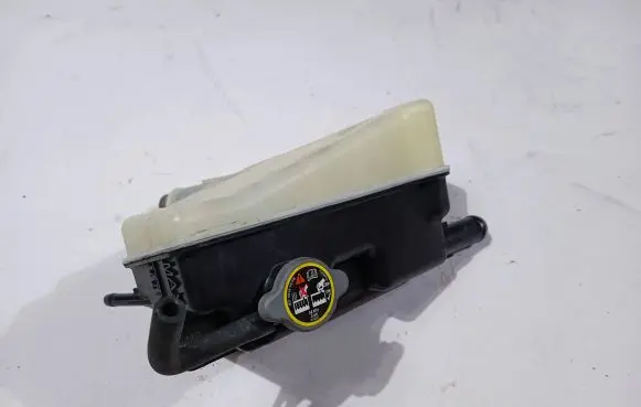 Ford F350 Coolant expansion tank/reservoir HC34-8C045-CB
