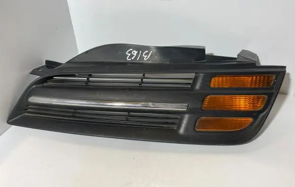 Nissan Micra Front bumper lower grill 62330AX600