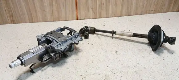 Volkswagen Touareg I Steering wheel axle 4E0905852E 7L0419501BR H20S0040