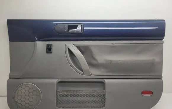 Volkswagen New Beetle Front door card panel trim