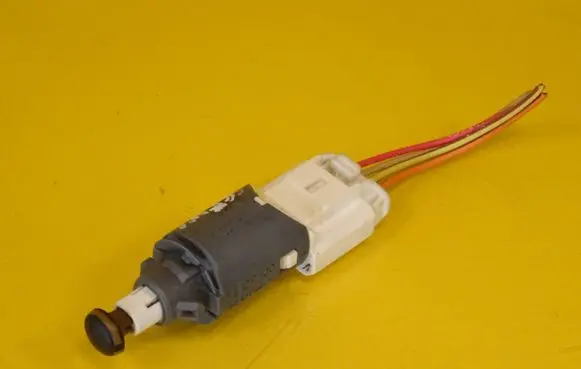 Renault Scenic II - Grand scenic II Brake pedal sensor switch 8200168238B 8200168238--B
