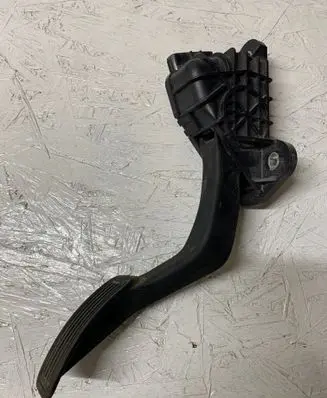 Mazda 6 Accelerator throttle pedal 1988003420 09G23