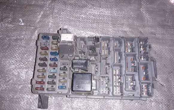 Honda Civic Fuse module