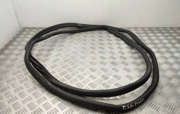 Mercedes-Benz Vito Viano W447 Sliding door rubber seal A4477310800