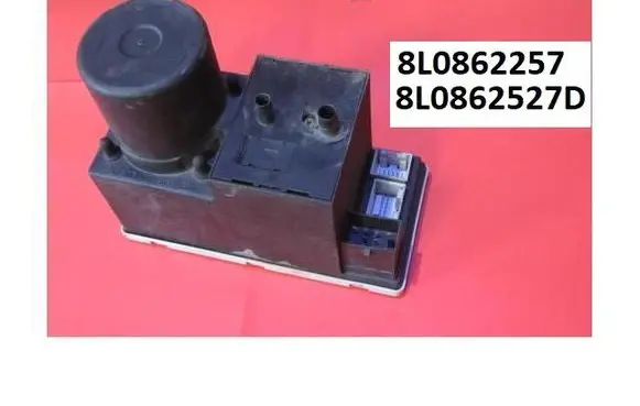 Audi A3 S3 8L Central locking vacuum pump 8L0862257 8L0862527D