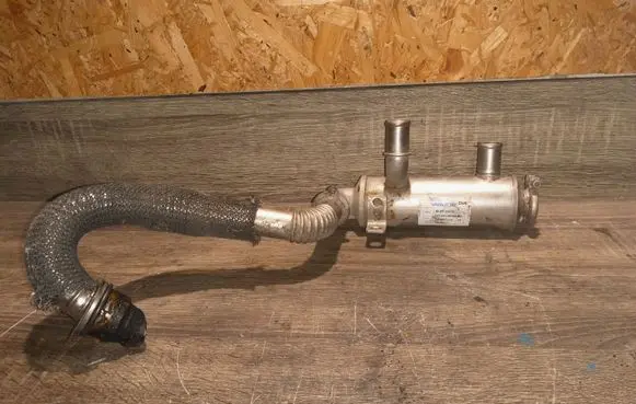 EGR valve cooler