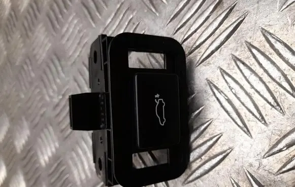 Lexus ES VII XZ10 Tailgate opening switch 76L332