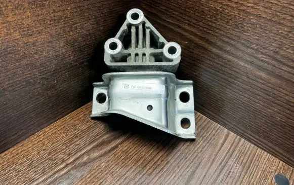 Fiat Ducato Engine mount bracket 1363376080