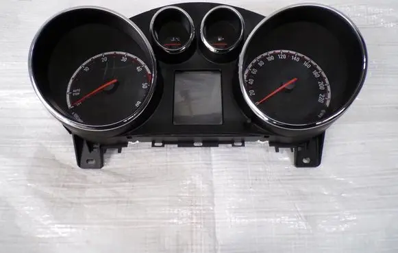 Opel Meriva B Speedometer (instrument cluster) 13430892
