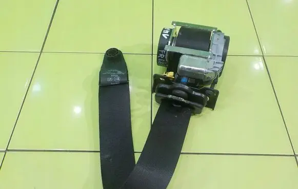 Land Rover Freelander 2 - LR2 Front seatbelt 6G9N61295CJW BEZPIECZENSTWA