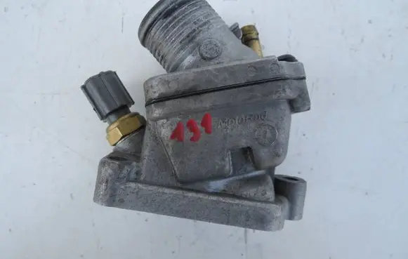 Volvo XC70 Thermostat/thermostat housing 