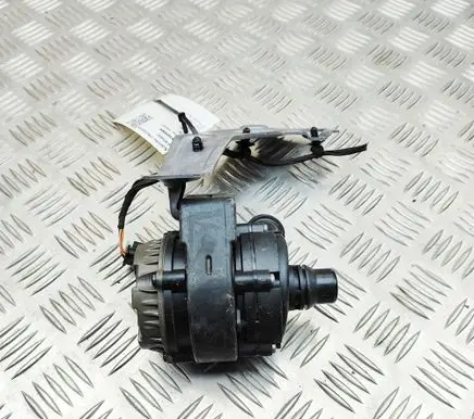 BMW X7 G07 Electric auxiliary coolant/water pump 6834936 0392024087