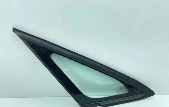 BMW 2 F45 Front door vent window glass four-door 43R001735 E000137 DOT782M540AS2