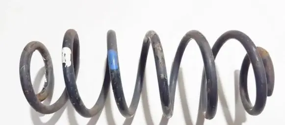 Toyota Auris 150 Rear coil spring