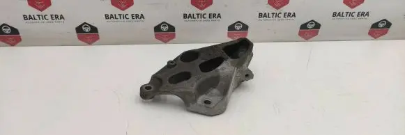 BMW 1 F20 F21 Engine mounting bracket 6859415 18574710