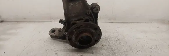 Volkswagen PASSAT B6 Front wheel hub spindle knuckle 230505 RAU06
