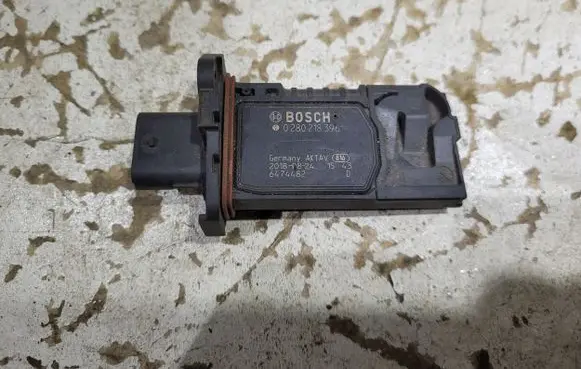 Jaguar F-Pace Mass air flow meter H4P312B579AA
