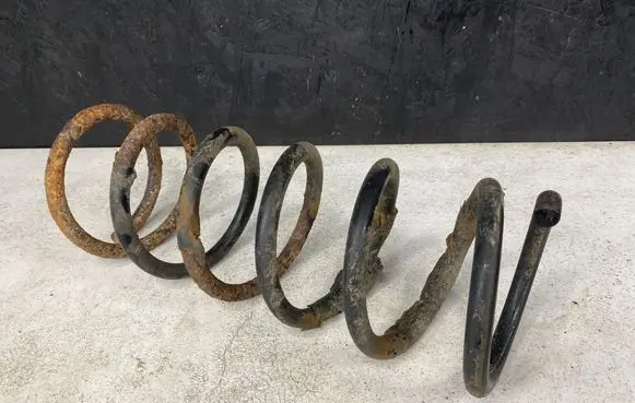 Ford Mondeo MK IV Rear coil spring