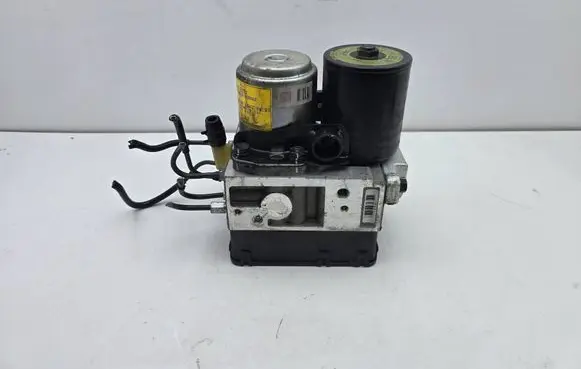 Lexus GS 300 350 430 450H ABS Pump 4451030270 1RC042204 8B261054