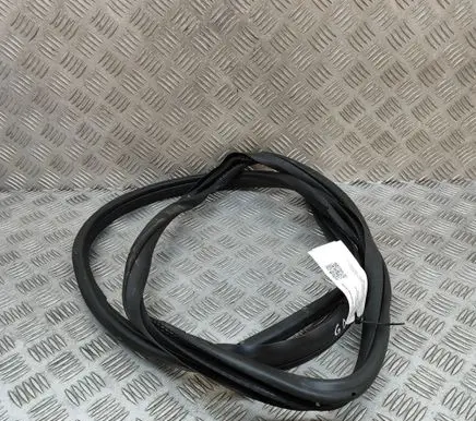 Nissan Qashqai J12 Rubber seal rear door 828306UA3A