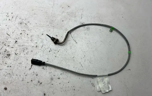Volkswagen Golf VII Exhaust gas temperature sensor 04L906088BL