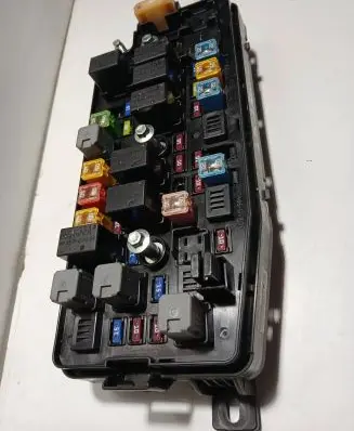 Opel Antara Fuse box set 95202894 2894003