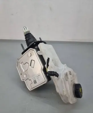 Land Rover Evoque II ABS Pump R8D22D522AE