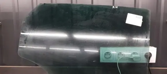 Hyundai ix35 Rear door window glass