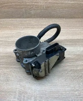 Mitsubishi Carisma Throttle valve EA50020