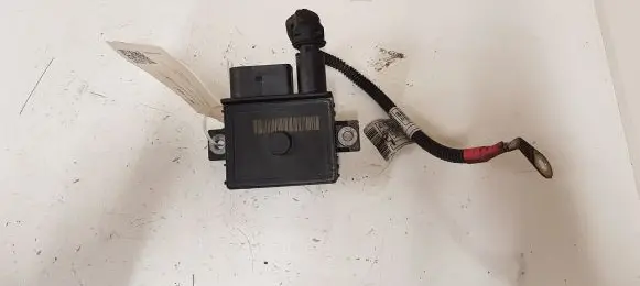 BMW 5 E60 E61 Glow plug pre-heat relay 779800007