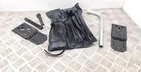 Audi Q3 8U Tool set 8N0012219