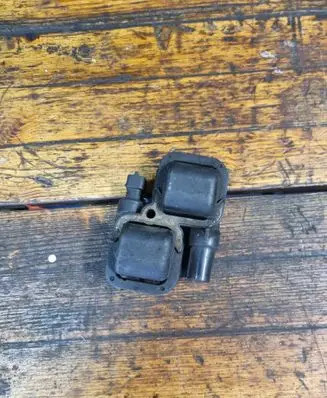 Mercedes-Benz C W203 High voltage ignition coil A0001587803