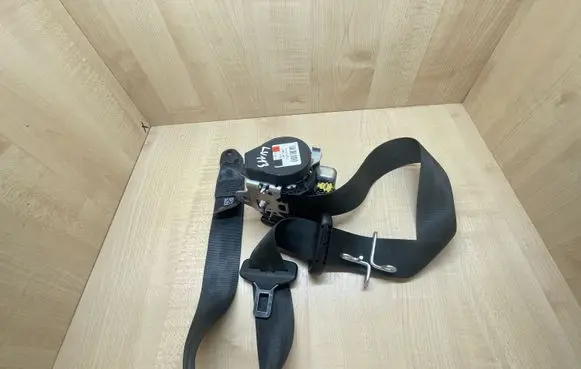 Ford C-MAX II Front seatbelt 616090600 AM51R61295ADW 615874900