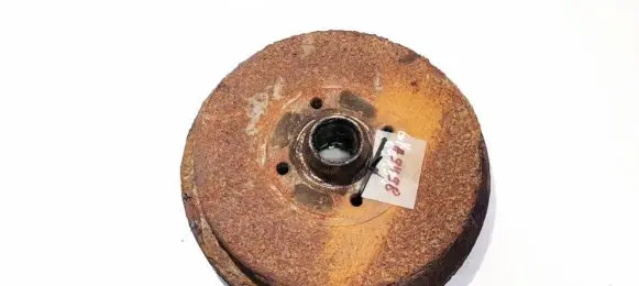 Volkswagen PASSAT B3 Drum brake (rear) 