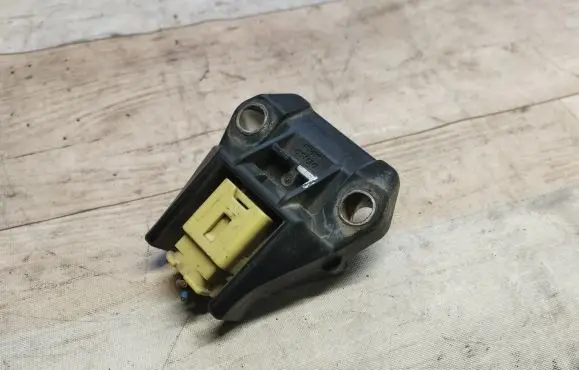 Subaru Outback Airbag deployment crash/impact sensor 98231AG020
