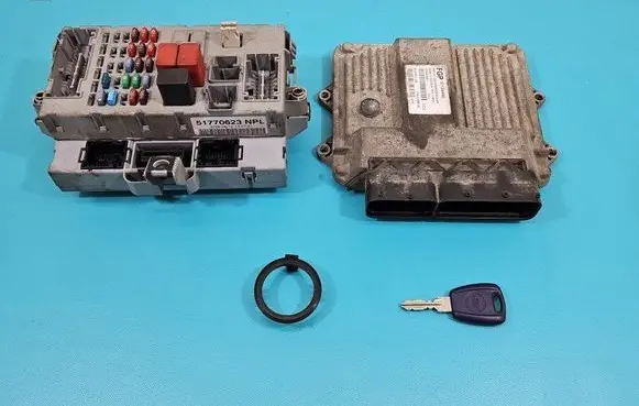 Fiat Doblo Engine control unit/module ECU 51784560 IMPRK1438049