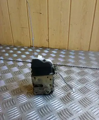 Front door lock