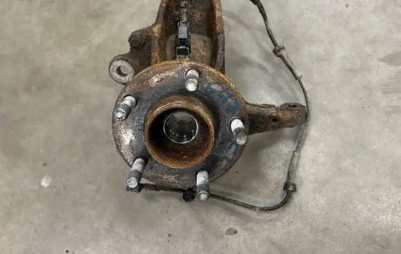 Volvo V50 Front wheel hub spindle knuckle