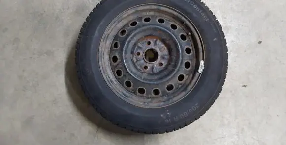 Toyota Avensis T270 R16 steel rim 