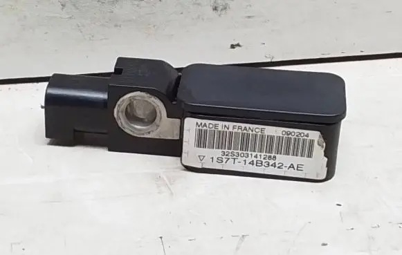 Ford Mondeo Mk III Airbag deployment crash/impact sensor 1S7T14B342AD