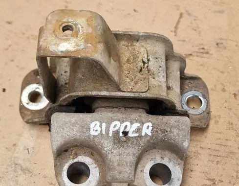 Fiat Fiorino Engine mount vacuum valve 